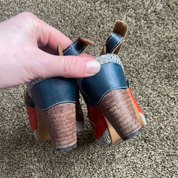 L'Artiste Belen Spring Step Floral Leather Slingback Sandal Heel US 40 - Picture 5 of 9